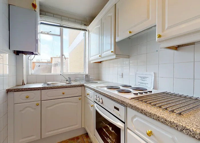 Hertford Court London