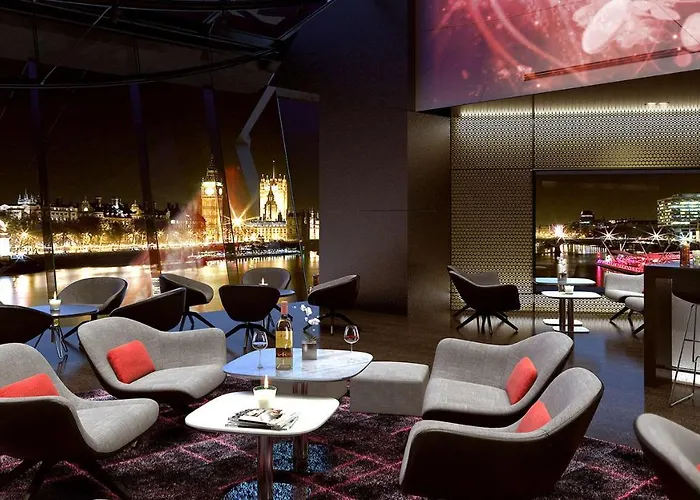 Plaza on the River Club&Residencia Londres